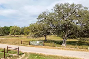 000 County Road 1H, Hallettsville, TX 77964 - Photo 18