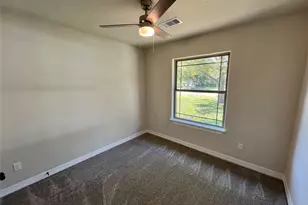 1027 S Anderson St, Angleton, TX 77515 - Photo 20
