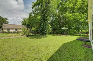 6834 New York St, Houston, TX 77021 - Photo 36