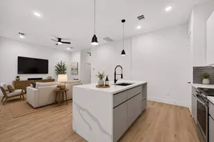 4201 Oats St, Houston, TX 77020 - Photo 6