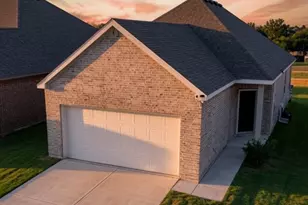 1426 Desire Ln, Bryan, TX 77803 - Photo 2