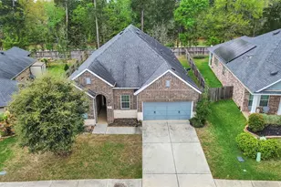 375 Westlake Terrace Dr, Conroe, TX 77304 - Photo 2