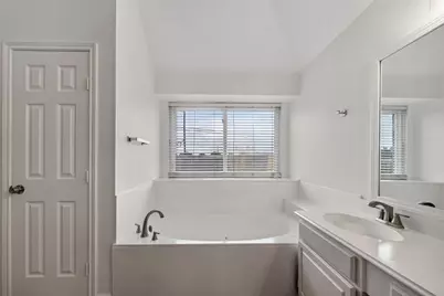 7403 Oak Walk Drive, Humble, TX 77346 - Photo 32