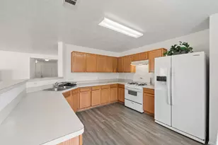 427 Remington Heights Dr, Houston, TX 77073 - Photo 20