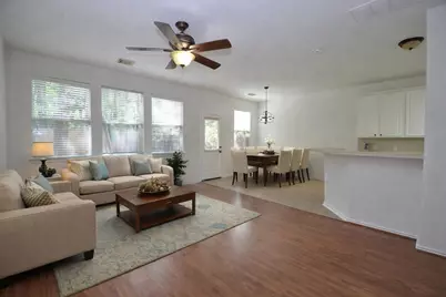 226 W Stedhill Loop, Conroe, TX 77384 - Photo 4