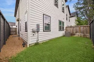1117 Highland Square Ln, Houston, TX 77091 - Photo 20