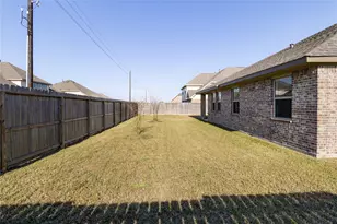 7111 Hillside Ave, Mont Belvieu, TX 77523 - Photo 30