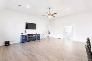 7111 Hillside Ave, Mont Belvieu, TX 77523 - Photo 12