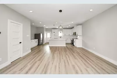 807 Avenue J, Conroe, TX 77301 - Photo 12