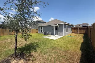 10430 Red Cardinal Dr, Cleveland, TX 77328 - Photo 2