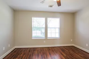 9711 Farrell Dr, Houston, TX 77070 - Photo 10
