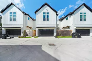 8934 Knoll Villas St, Houston, TX 77080 - Photo 2