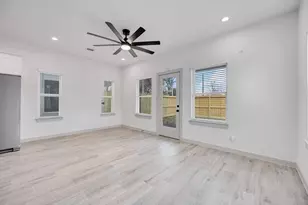 926 Granville Dr, Houston, TX 77091 - Photo 10