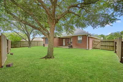 212 Silverbrook Lane, Dickinson, TX 77539 - Photo 28