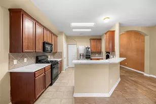 212 Silverbrook Ln, Dickinson, TX 77539 - Photo 10