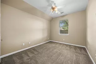 212 Silverbrook Ln, Dickinson, TX 77539 - Photo 22