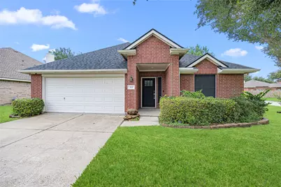 212 Silverbrook Lane, Dickinson, TX 77539 - Photo 2