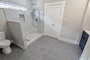 1133 W Gray St, Houston, TX 77019 - Photo 6