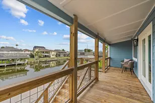 251 Barracuda St, Bayou Vista, TX 77563 - Photo 10