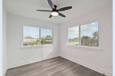 251 Barracuda Street, Bayou Vista, TX 77563 - Photo 24