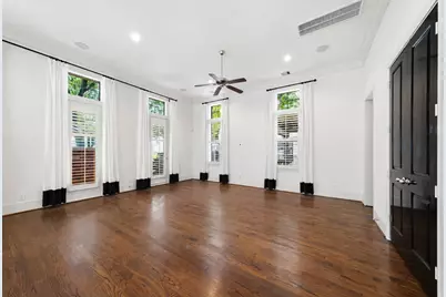 3219 Maxroy Street, Houston, TX 77008 - Photo 12
