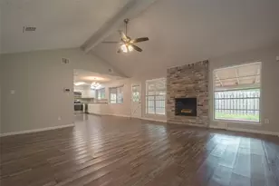 11647 Corkwood Dr, Houston, TX 77089 - Photo 10