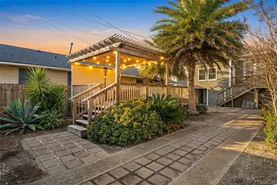 3723 Avenue S, Galveston, TX 77550 - Photo 1