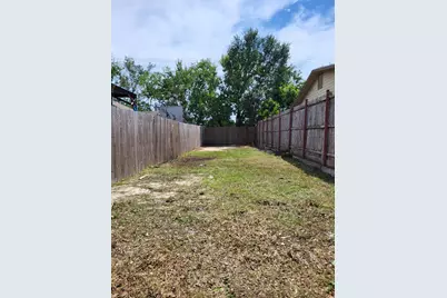 629 E 37th St Street, Houston, TX 77022 - Photo 4
