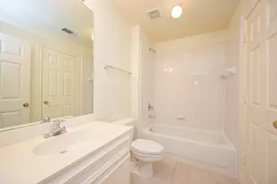 1915 Woodbury St, Houston, TX 77030 - Photo 32