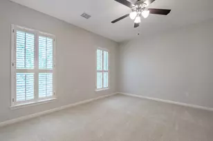 1303 Red Oak Ct, Sugar Land, TX 77479 - Photo 18