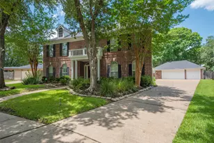 1303 Red Oak Ct, Sugar Land, TX 77479 - Photo 1