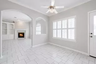 1303 Red Oak Ct, Sugar Land, TX 77479 - Photo 14
