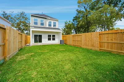 1013 Ellington Street, Houston, TX 77088 - Photo 10