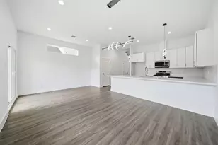 1013 Ellington St, Houston, TX 77088 - Photo 4