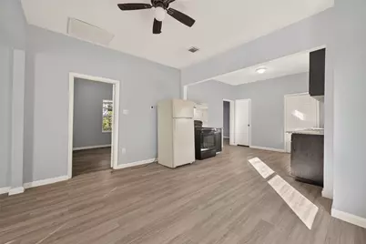 8211 Parnell Street, Houston, TX 77051 - Photo 4