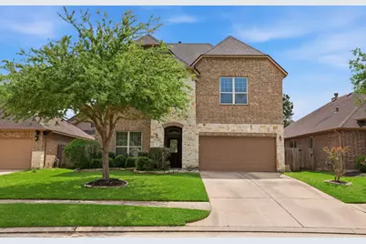 135 Deerfield Meadow Drive, Conroe, TX 77384 - Photo 2