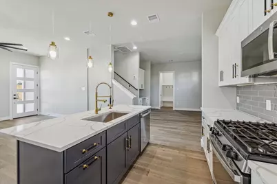 5817 Mansfield Heights Lane, Houston, TX 77091 - Photo 6