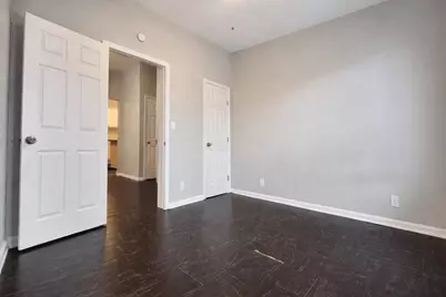 511 W Cleveland Street #1, Alvin, TX 77511 - Photo 8