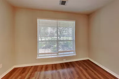 5803 Village Grove Drive, Pearland, TX 77581 - Photo 6