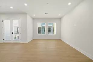 1402 Cedar Post Ln, Houston, TX 77055 - Photo 8