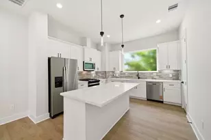 1402 Cedar Post Ln, Houston, TX 77055 - Photo 20