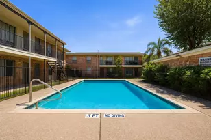 9616 Long Point Rd, Houston, TX 77055 - Photo 14