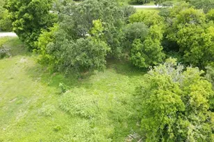 215 2nd Ave N, Texas City, TX 77590 - Photo 1