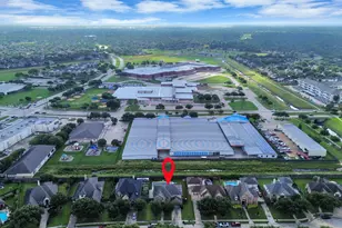 8518 River Cliff Ln, Houston, TX 77095 - Photo 2