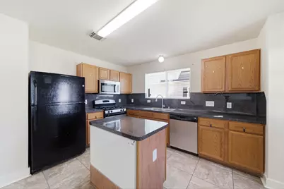6146 Settlers Lake Circle W, Katy, TX 77449 - Photo 4