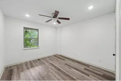 2807 Durban Drive, Houston, TX 77043 - Photo 32