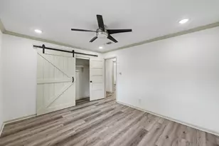 2807 Durban Dr, Houston, TX 77043 - Photo 26