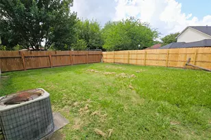 3930 Mohlerbruk Dr, Houston, TX 77066 - Photo 20