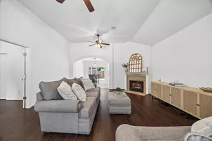 4502 Topaz Trail Dr, Sugar Land, TX 77479 - Photo 12