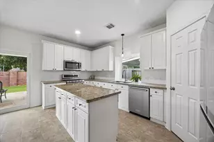 4502 Topaz Trail Dr, Sugar Land, TX 77479 - Photo 6